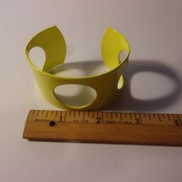 "Mod Yellow Enamel Cuff Bracelet " - Picture 3 of 6